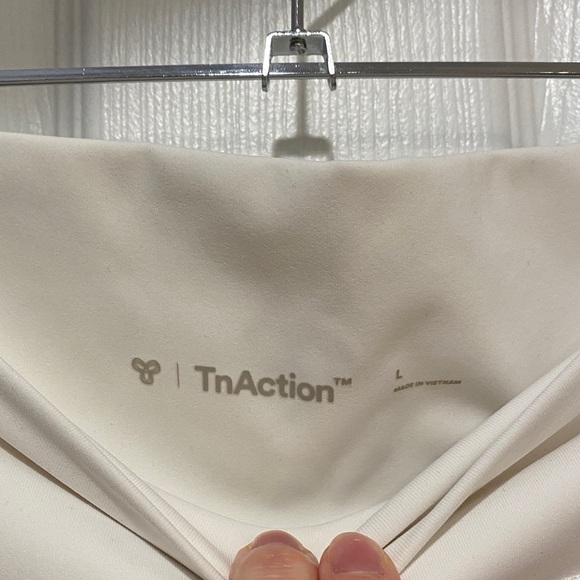 TNA White Tennis 3" Shorts - Size L - Picture 2 of 4